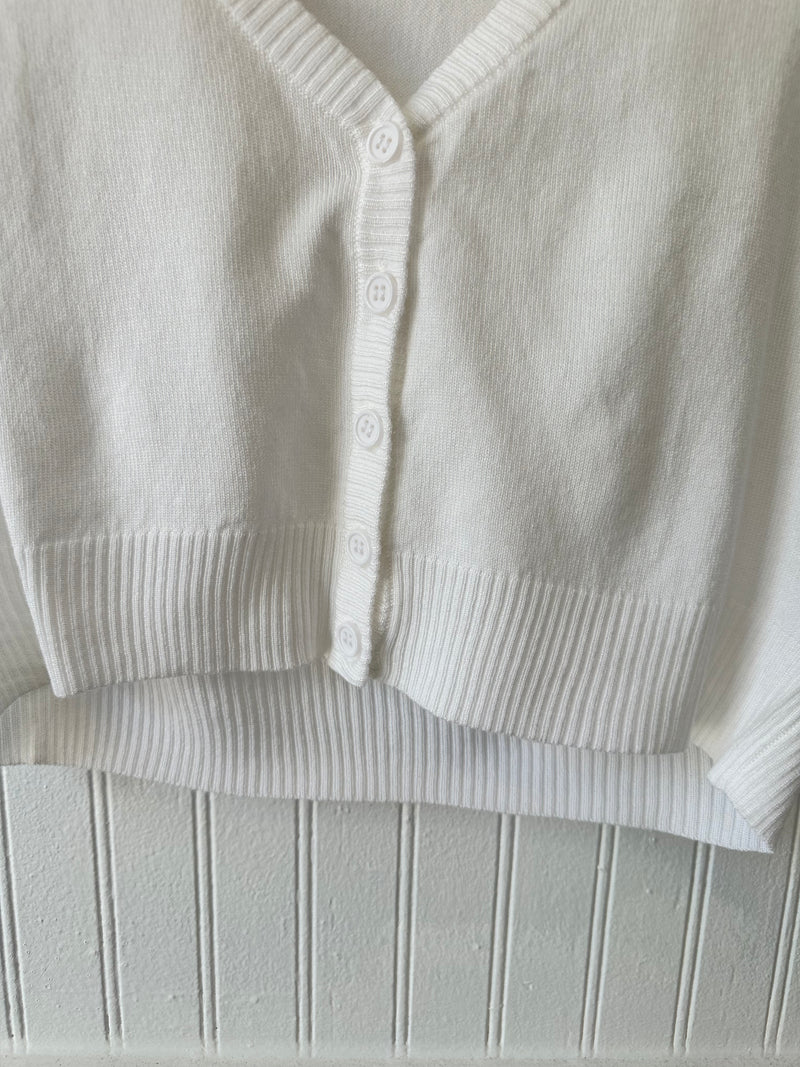 Cropped button front cardigan- White
